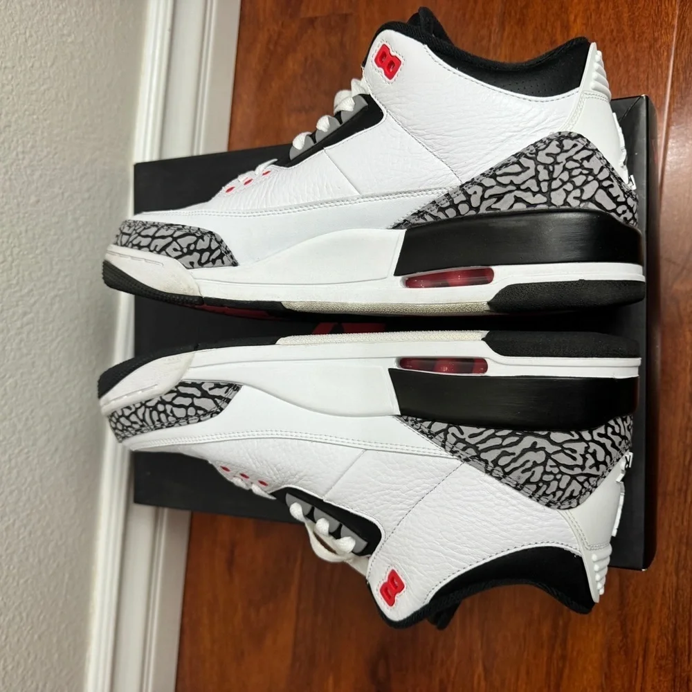 Air Jordan 3 Retro Infrared Size 10.5